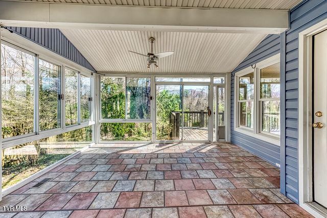 8 University Place, Johnson City, TN 37604