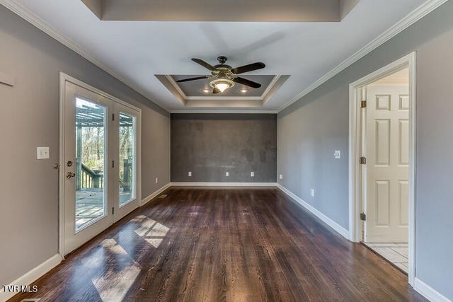 8 University Place, Johnson City, TN 37604