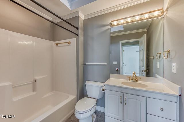 8 University Place, Johnson City, TN 37604