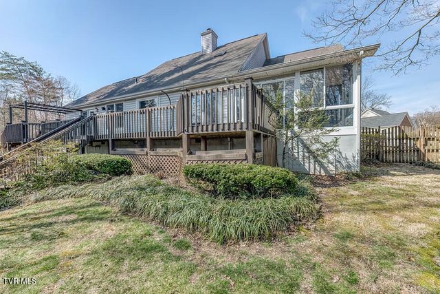 8 University Place, Johnson City, TN 37604