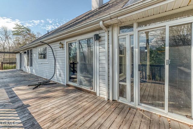 8 University Place, Johnson City, TN 37604