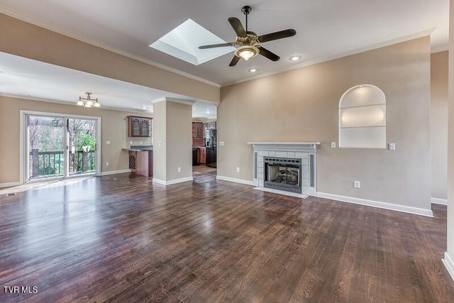 8 University Place, Johnson City, TN 37604