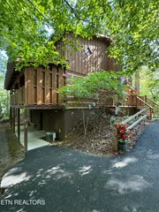 108 Timberwinds Way, Townsend, TN 37882