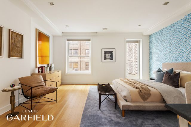 33 W 71ST Street, New York City, NY 10023