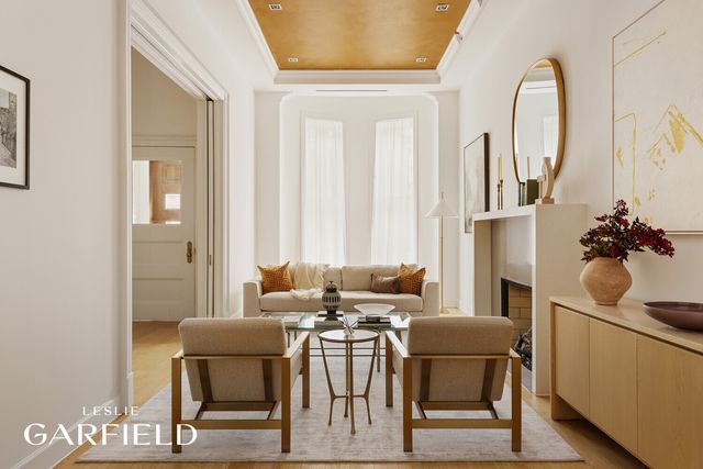 33 W 71ST Street, New York City, NY 10023