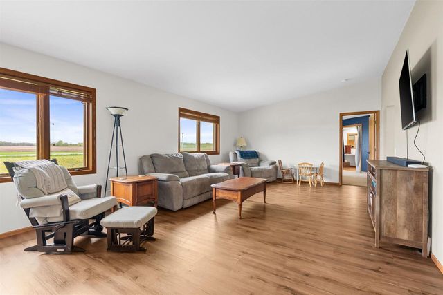 1254 S OVERLAND ROAD, De Pere, WI 54115