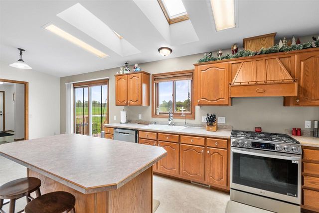 1254 S OVERLAND ROAD, De Pere, WI 54115