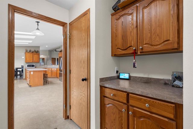 1254 S OVERLAND ROAD, De Pere, WI 54115