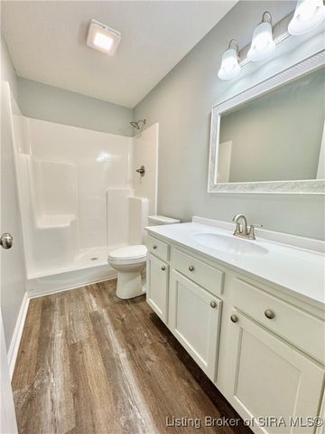 1236 Woodland Avenue, Scottsburg, IN 47170