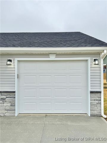 1236 Woodland Avenue, Scottsburg, IN 47170