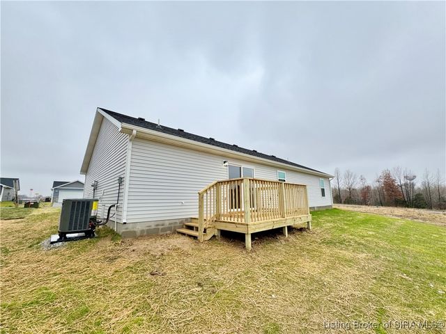 1236 Woodland Avenue, Scottsburg, IN 47170