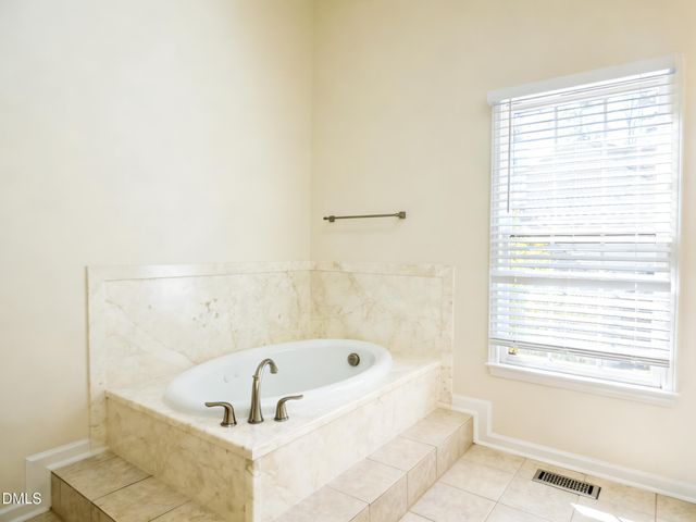 119 Woodshire Lane, Chapel Hill, NC 27514