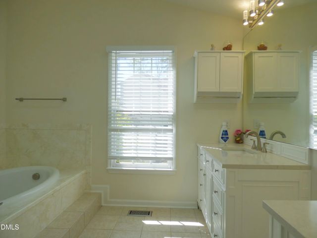 119 Woodshire Lane, Chapel Hill, NC 27514