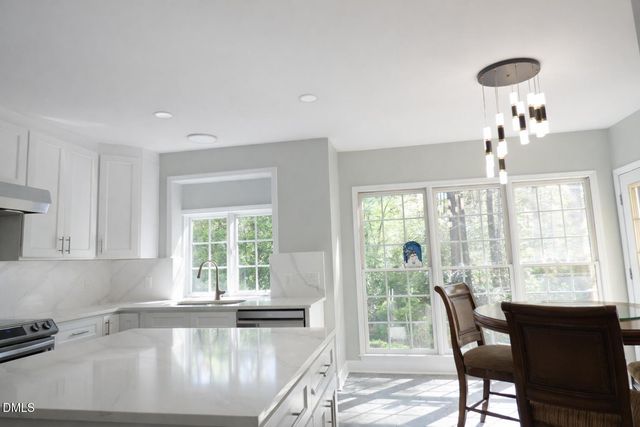 119 Woodshire Lane, Chapel Hill, NC 27514