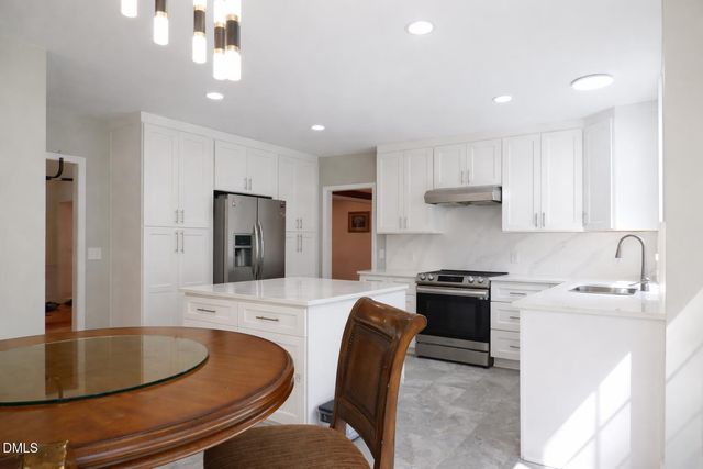 119 Woodshire Lane, Chapel Hill, NC 27514