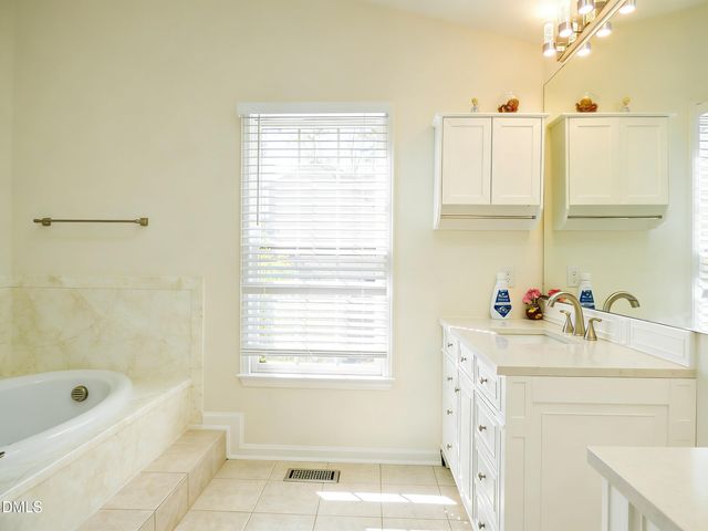 119 Woodshire Lane, Chapel Hill, NC 27514