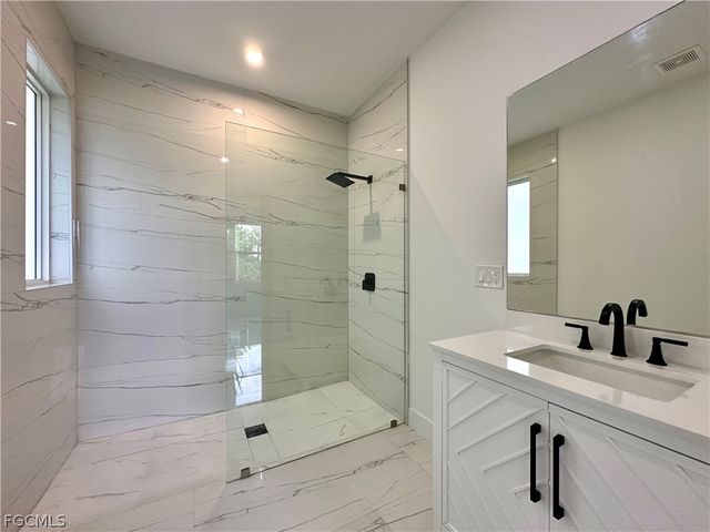 418 Wellington AVE, Lehigh Acres, FL 33972