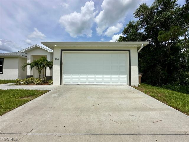 418 Wellington AVE, Lehigh Acres, FL 33972