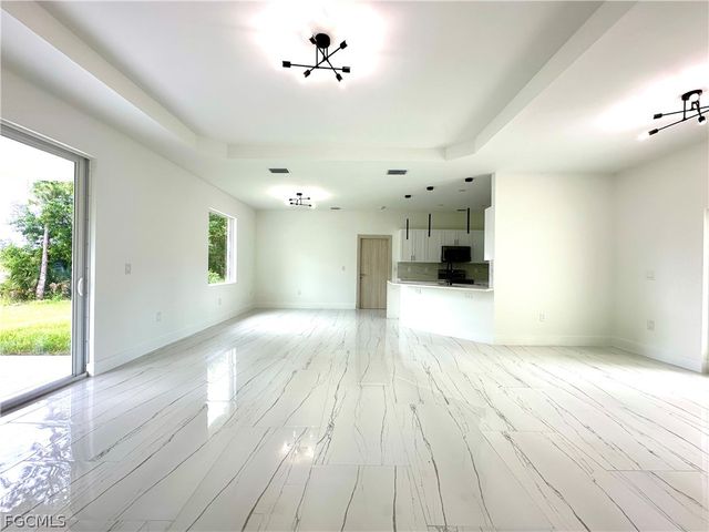 418 Wellington AVE, Lehigh Acres, FL 33972