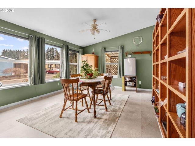 658 S 57TH St 14, Springfield, OR 97478