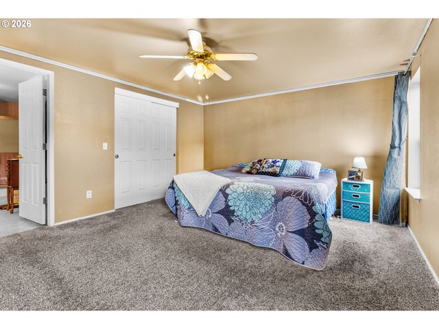 658 S 57TH St 14, Springfield, OR 97478