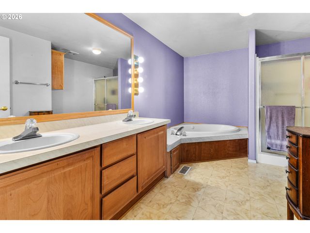 658 S 57TH St 14, Springfield, OR 97478