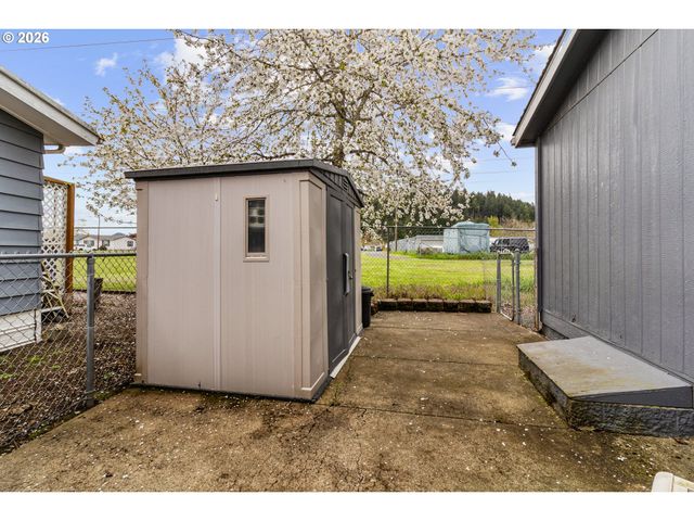 658 S 57TH St 14, Springfield, OR 97478