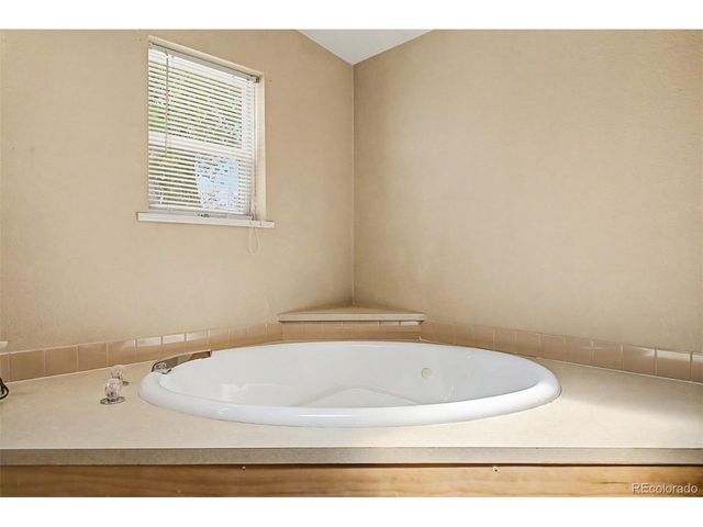 840 Bunyan Ave, Berthoud, CO 80513