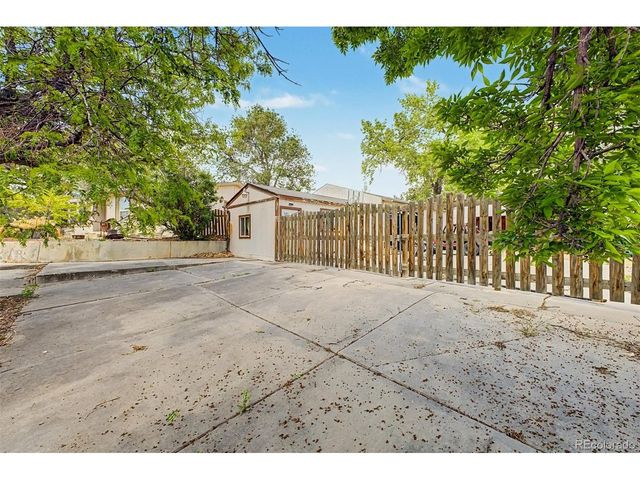840 Bunyan Ave, Berthoud, CO 80513