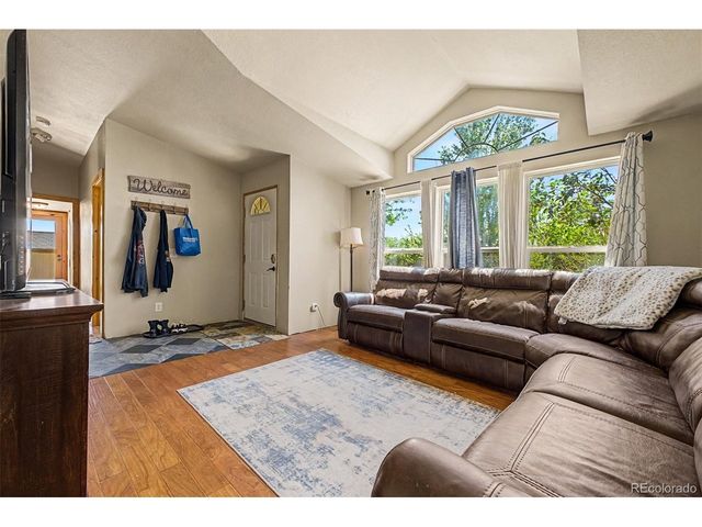 840 Bunyan Ave, Berthoud, CO 80513
