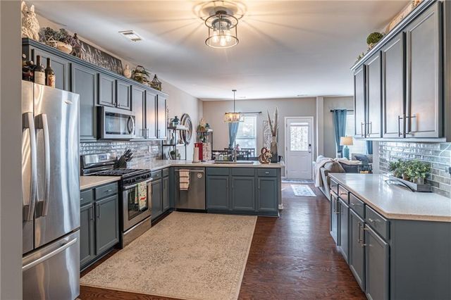 6821 Pierless Avenue, Sugar Hill, GA 30518