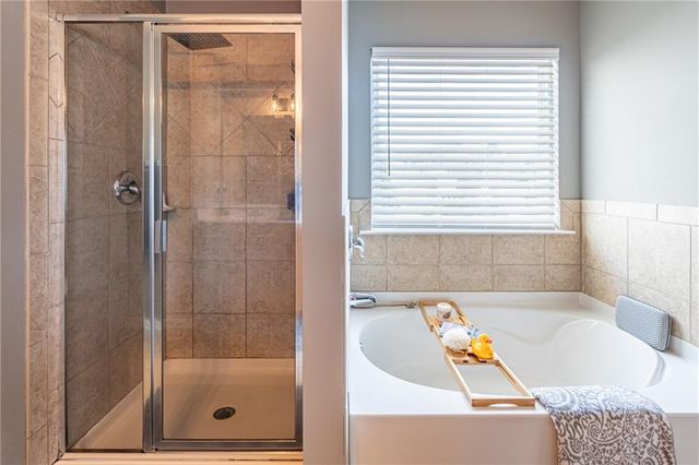 6821 Pierless Avenue, Sugar Hill, GA 30518