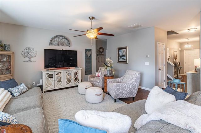 6821 Pierless Avenue, Sugar Hill, GA 30518