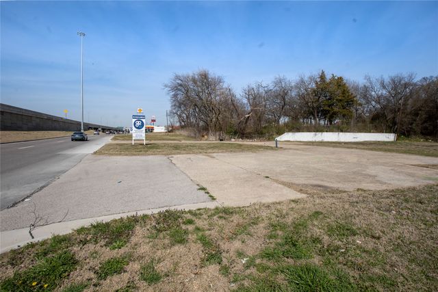 323 S Sam Rayburn Freeway, Sherman, TX 75090
