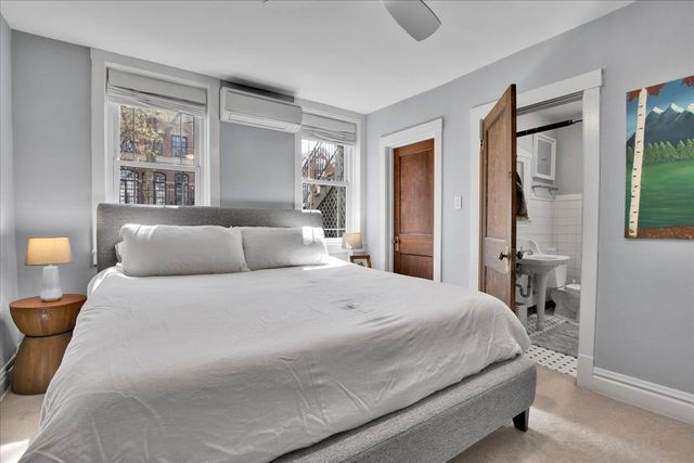 2030 W Shakespeare Avenue, Chicago, IL 60647