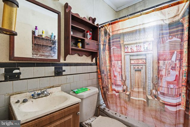 5818 33RD PL, Hyattsville, MD 20782