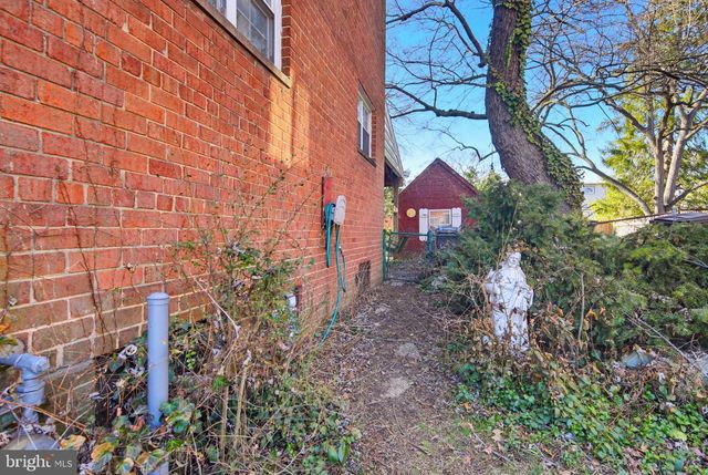 5818 33RD PL, Hyattsville, MD 20782