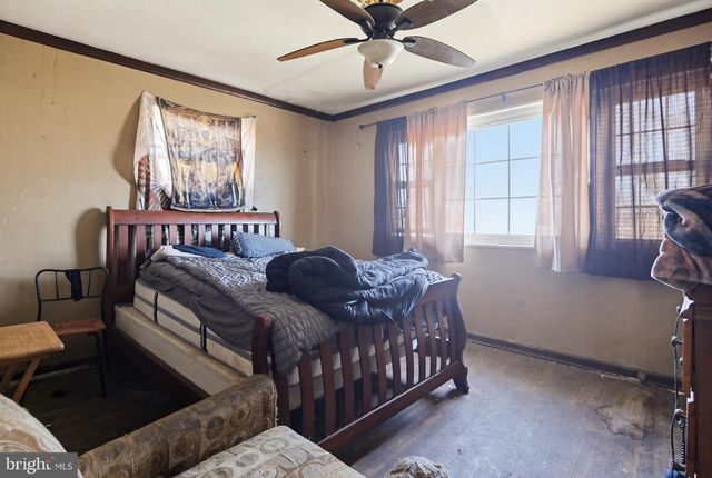 5818 33RD PL, Hyattsville, MD 20782