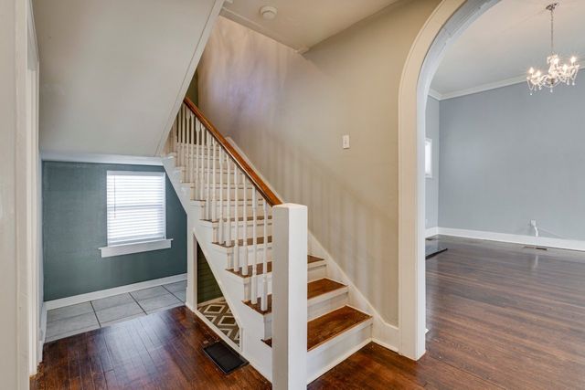 2704 King Street, Greenville, TX 75401