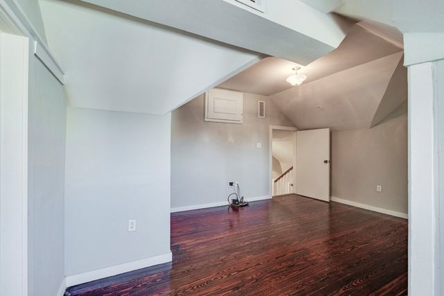 2704 King Street, Greenville, TX 75401