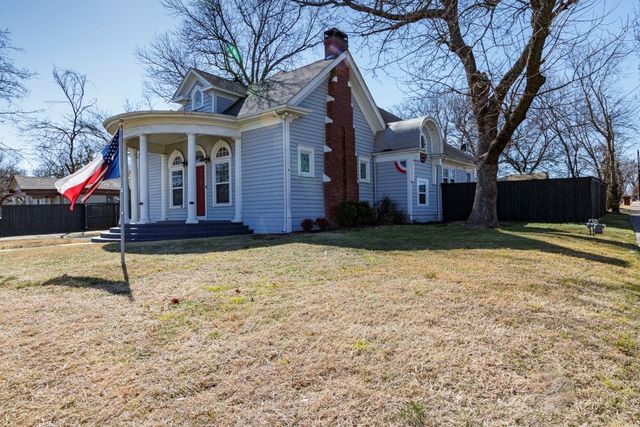 2704 King Street, Greenville, TX 75401