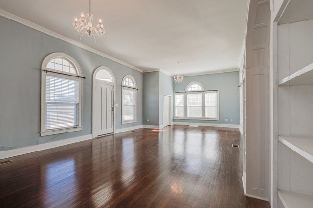 2704 King Street, Greenville, TX 75401