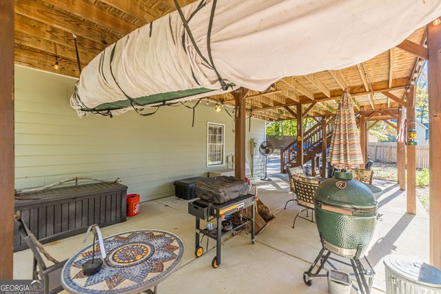 1817 Penrose Court, Powder Springs, GA 30127