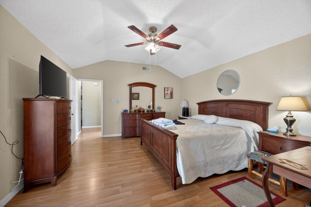 2411 Amber Hill Lane, Euless, TX 76039