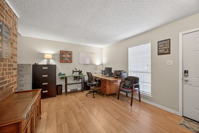 2411 Amber Hill Lane, Euless, TX 76039