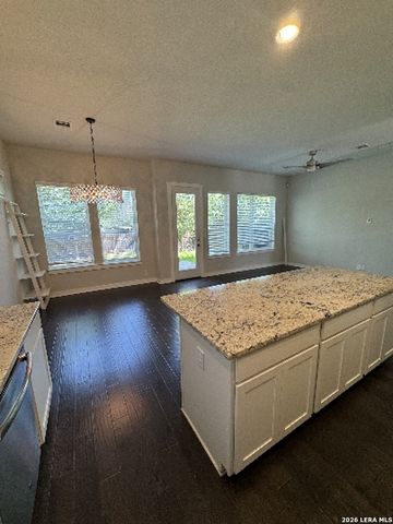 7914 Roanoke Run Unit 27, San Antonio, TX 78240