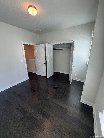 7914 Roanoke Run Unit 27, San Antonio, TX 78240