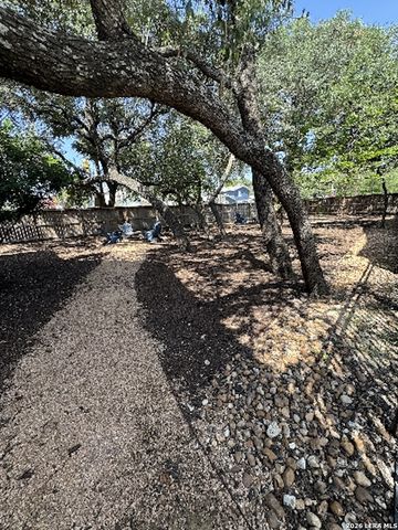 7914 Roanoke Run Unit 27, San Antonio, TX 78240