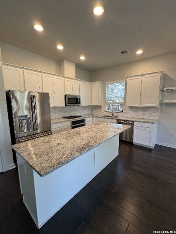 7914 Roanoke Run Unit 27, San Antonio, TX 78240