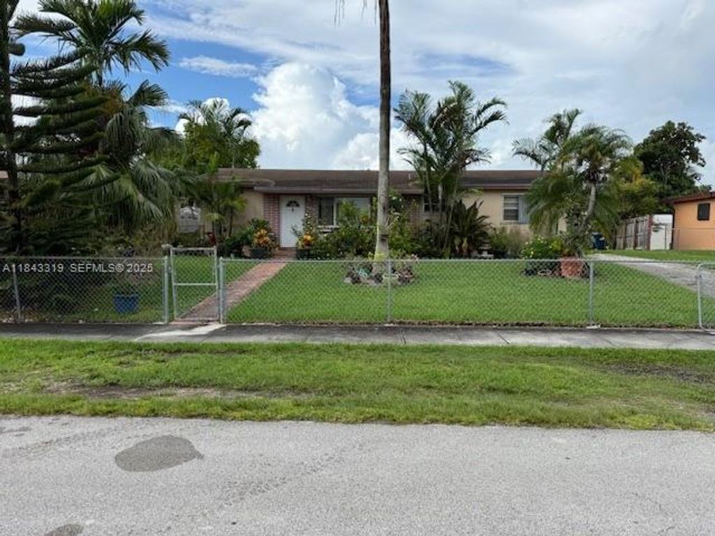 14374 SW 297th Terrace, Homestead, FL 33033